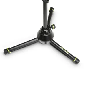 Laag microfoonstatief met driepoot en telescopische hengel